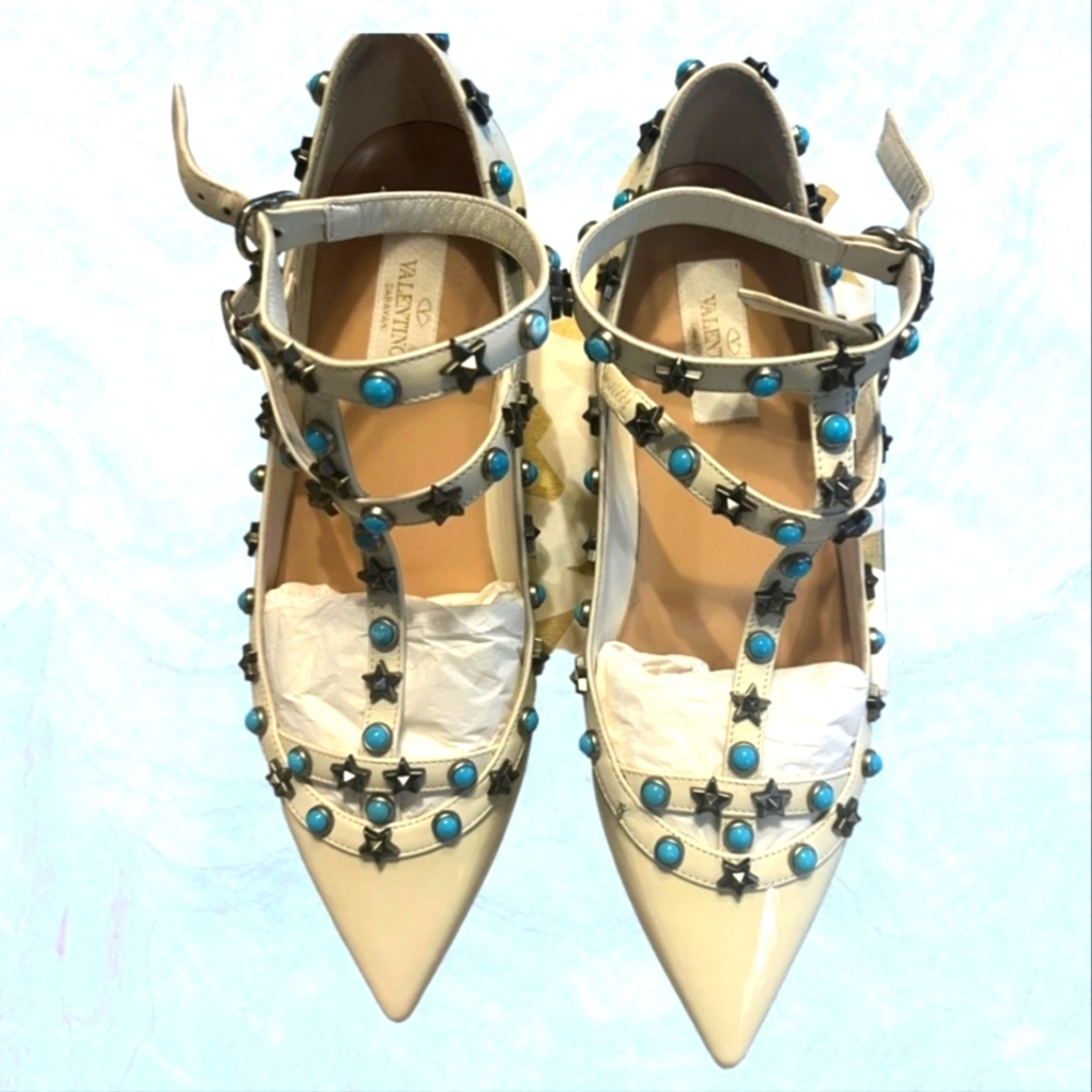 Valentino White Patent Leather Star Rolling Rockstud Cage Flats Size 38